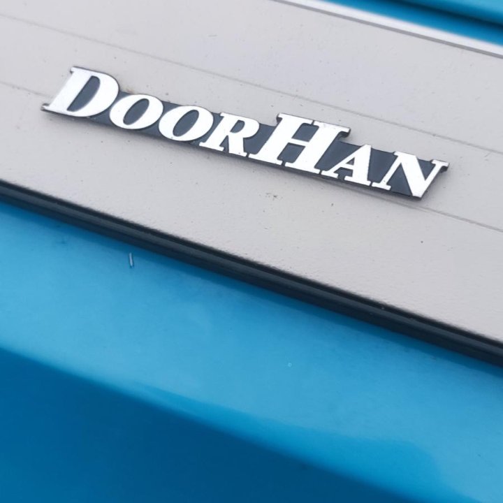 Роллетные жалюзи 1.332 х 786мм DoorHan новые