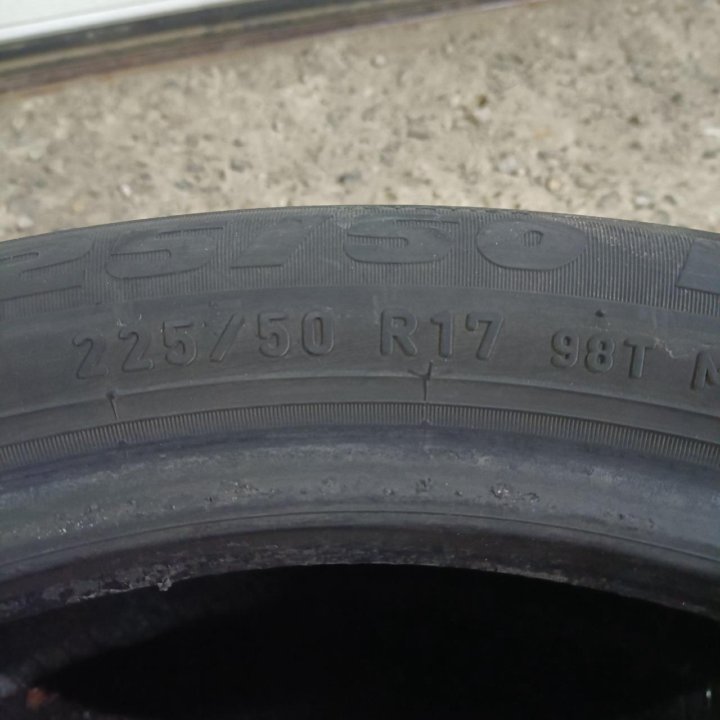 225/50R17 Formula Ice (Лот №6911)