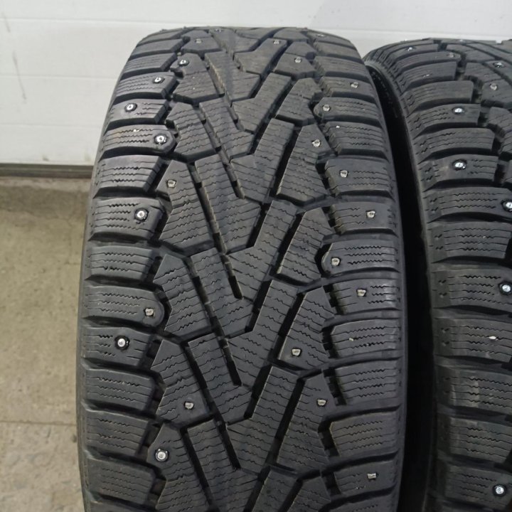 235/55R17 Pirelli Ice Zero (Лот №6904)