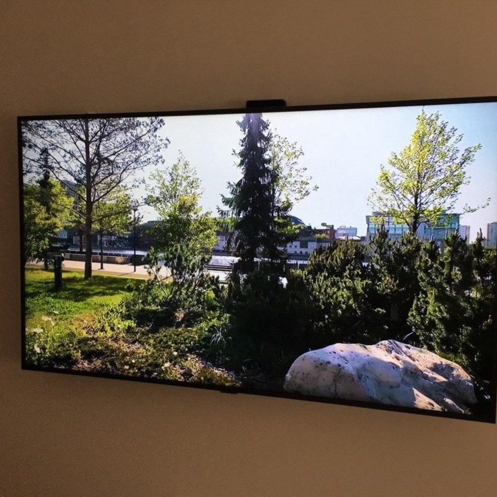 Телевизор Samsung 55'' UE55RU7400