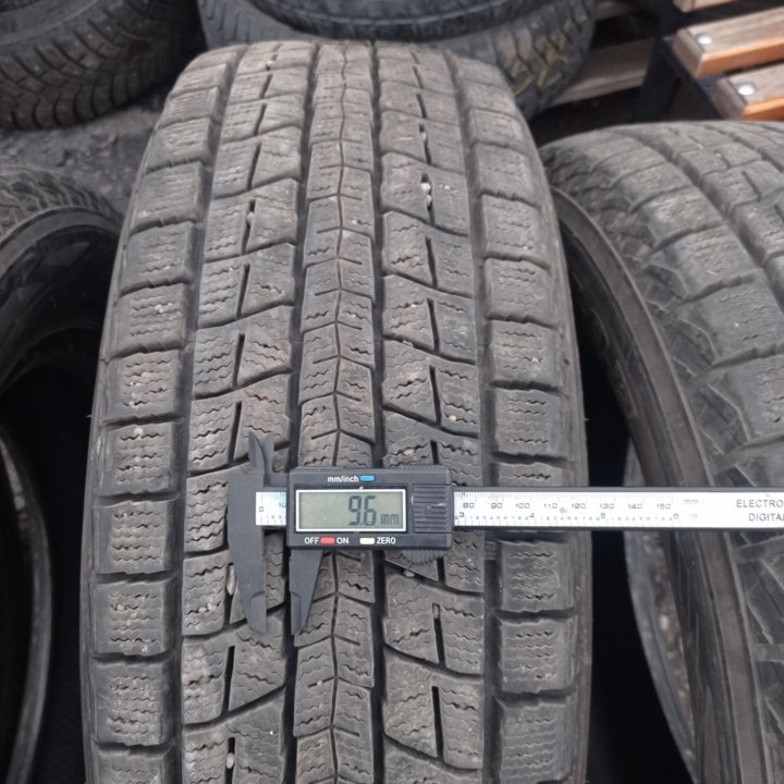 225/65 R17 Dunlop Winter Maxx SJ8