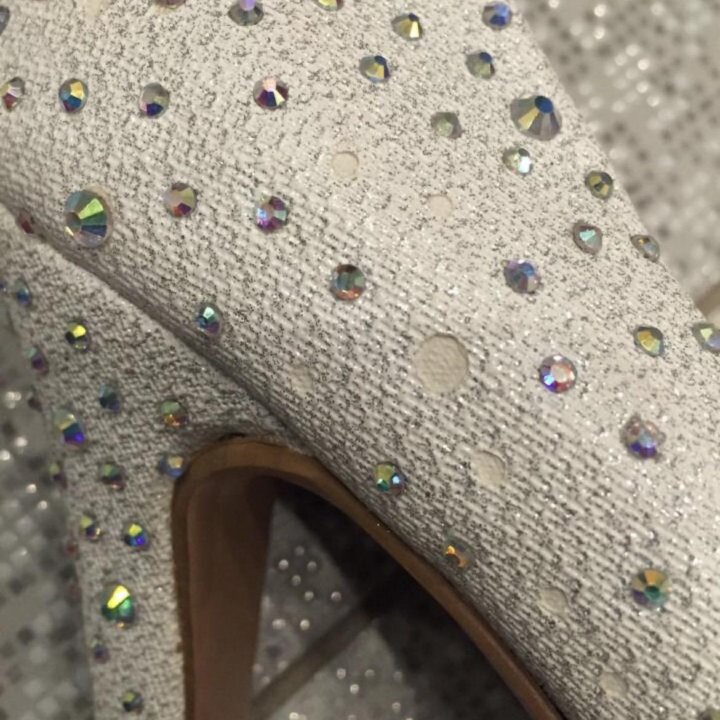 Туфли со стразами 40