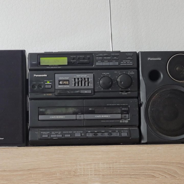 CD, FM, Panasonic RX-DT 680.