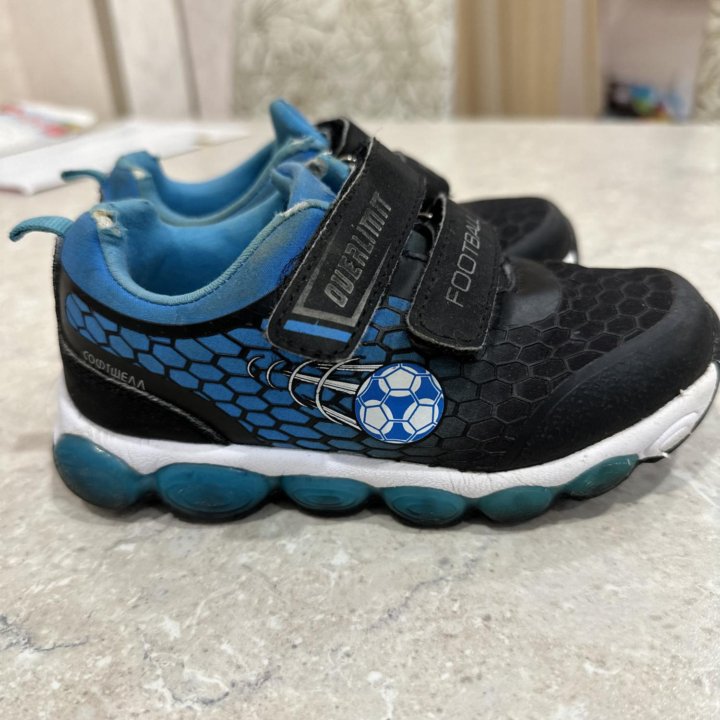 Кроссовки ботинки Kapika