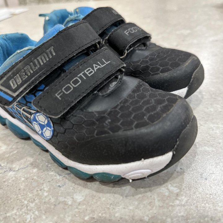 Кроссовки ботинки Kapika