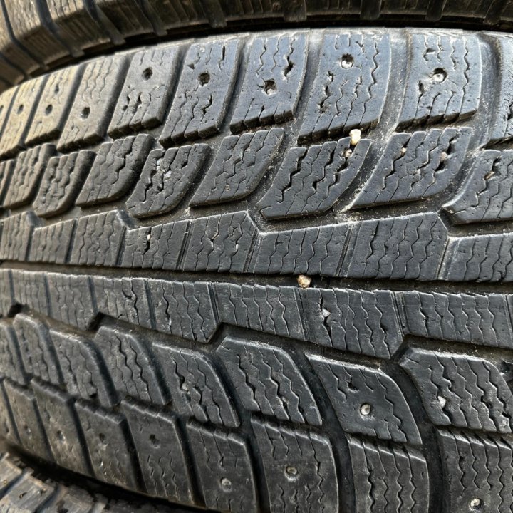 235/60/17 зима Michelin X-Ice North