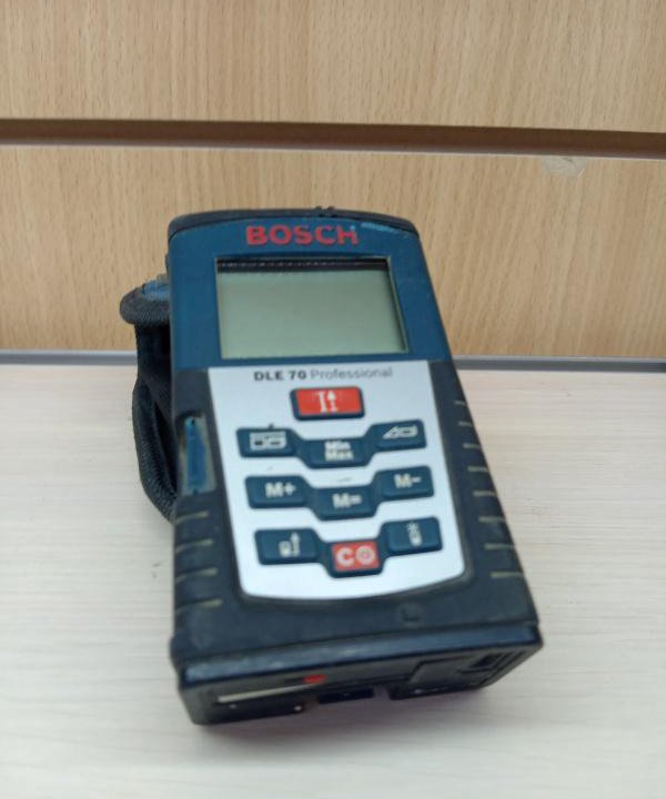 ЛАЗЕРНЫЙ УРОВЕНЬ Bosch DLE70