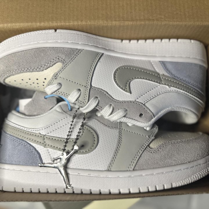 Nike Air Jordan 1 Low “Ghost Aqua”