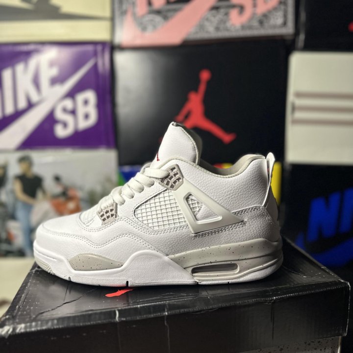 Nike Air Jordan 4 Retro