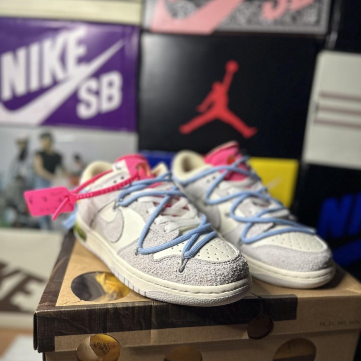 Nike Dunk Low x OFF White