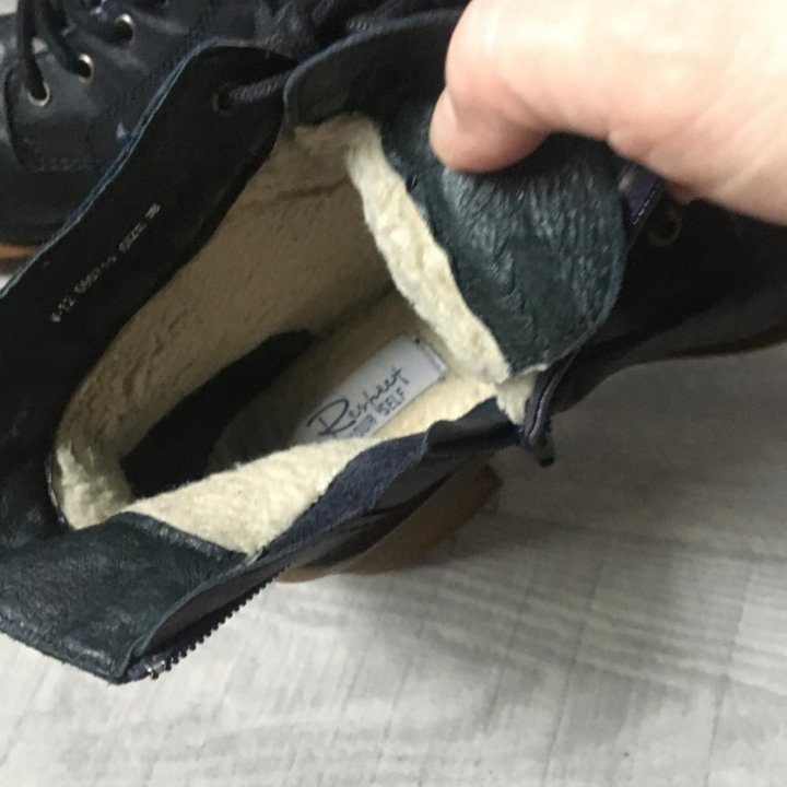 Ботинки женские