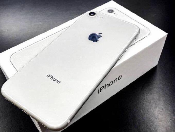 iPhone 8 256gb Silver RFB Магазин, Рассрочка