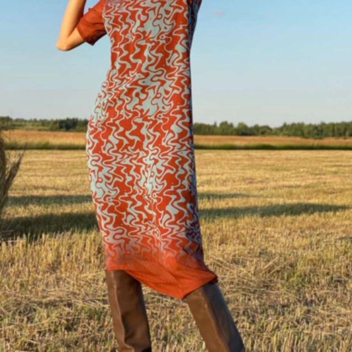 Платье из натурального шелка