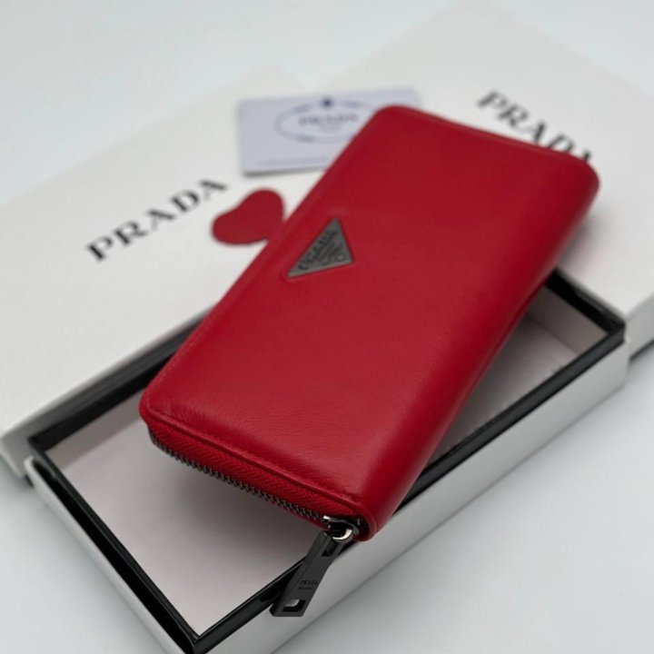 Кошелек Prada