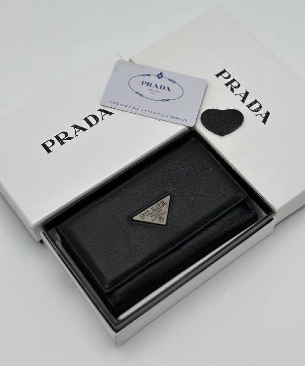 Кошелек Prada