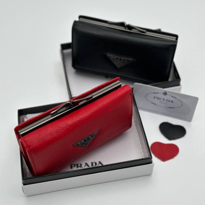Кошелек Prada