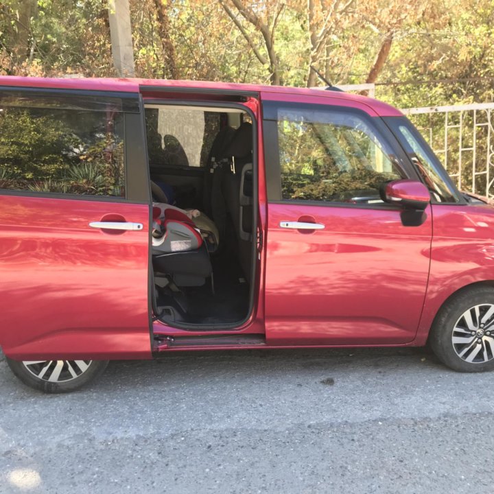 Toyota Roomy, 2019