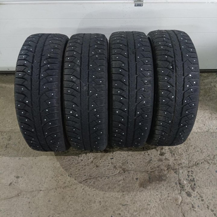 235/65R17 Bridgestone Ice Cruiser 7000 (Лот №6943)