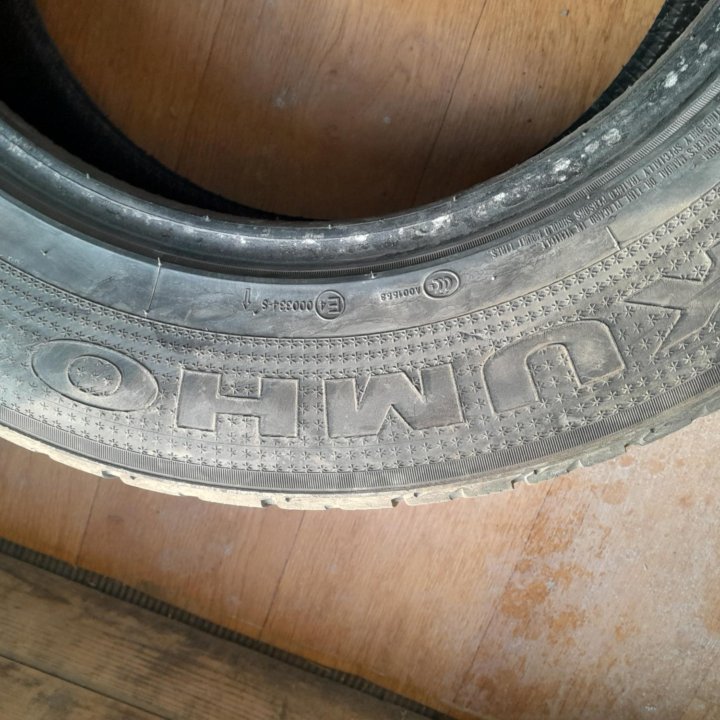 Kumho I Zen Rv Asymmetric 235/65 R17