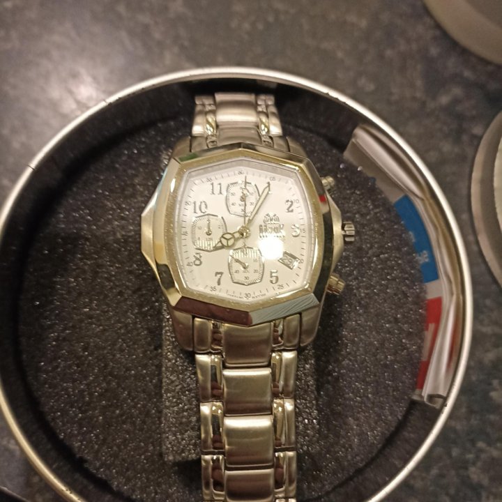 Часы наручные