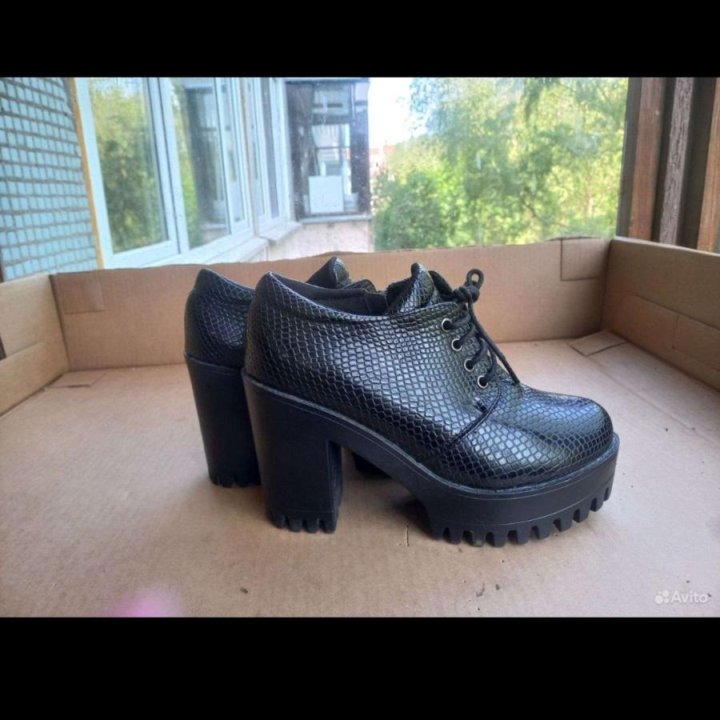 Ботинки