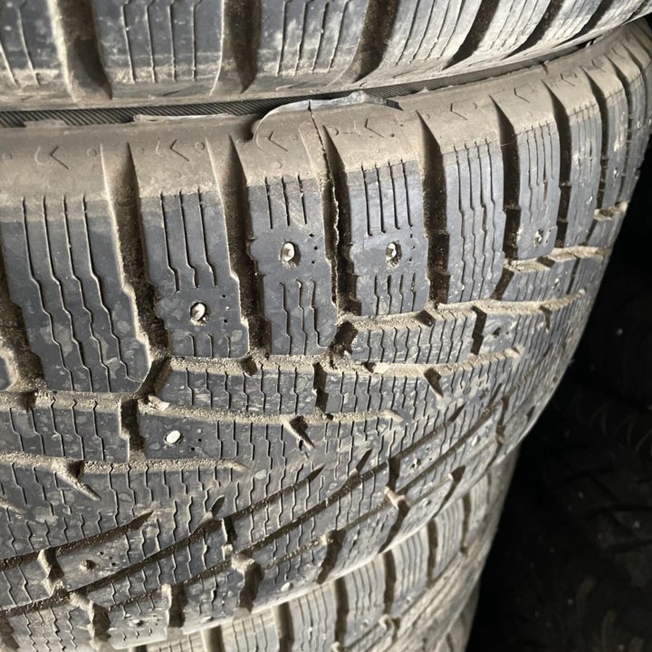 Комплект.285/60R18.