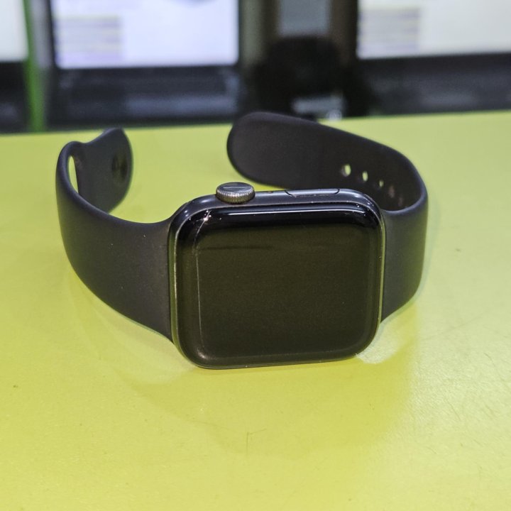 Apple Watch Series 5 44MM (166817)