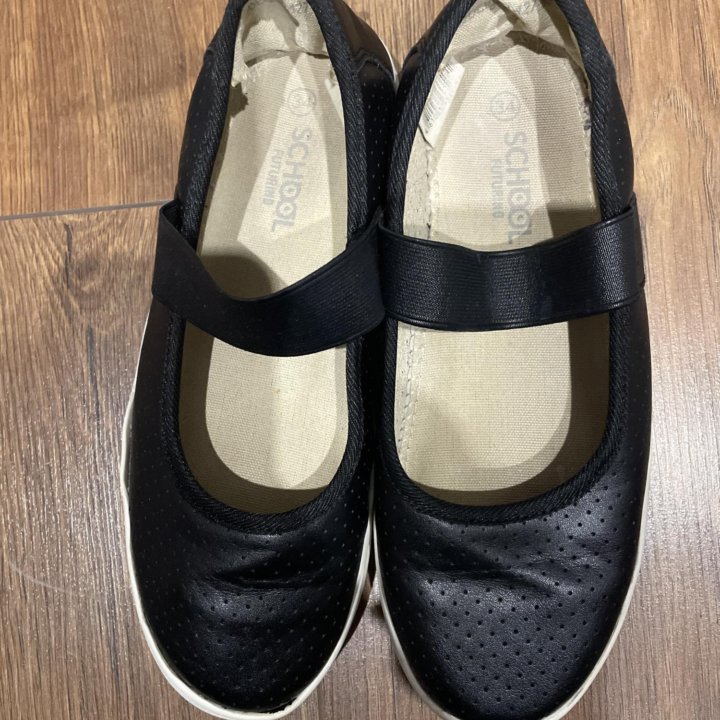 Школьная обувь