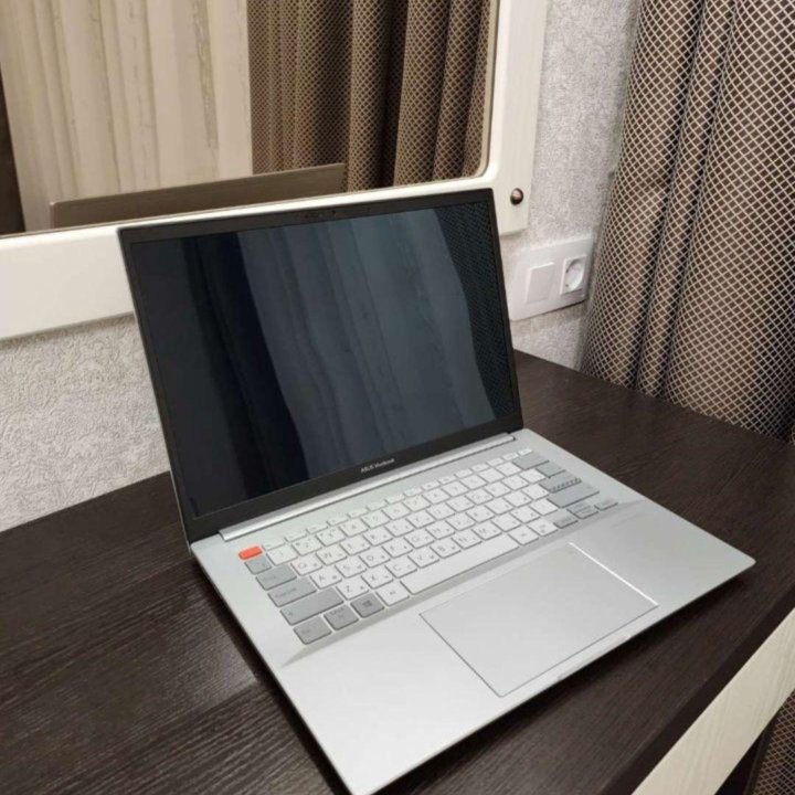 Asus Vivobook Pro 14X oled N7400PC