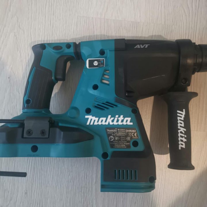 Перфоратор Makita