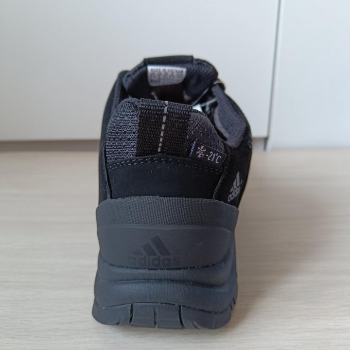 Кроссовки Adidas Climaproof осень-зима