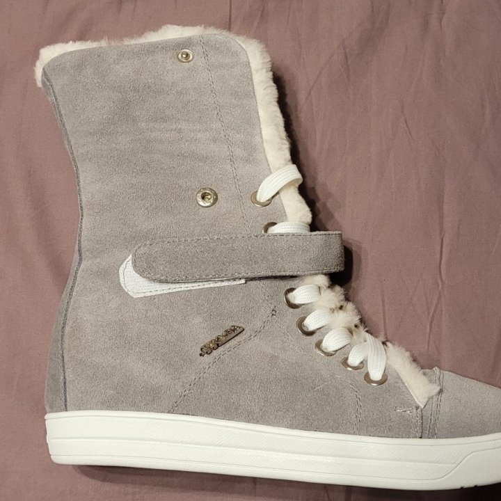 Ботинки - угги 38р.