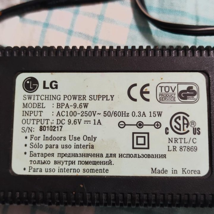 Блок питания 9В.