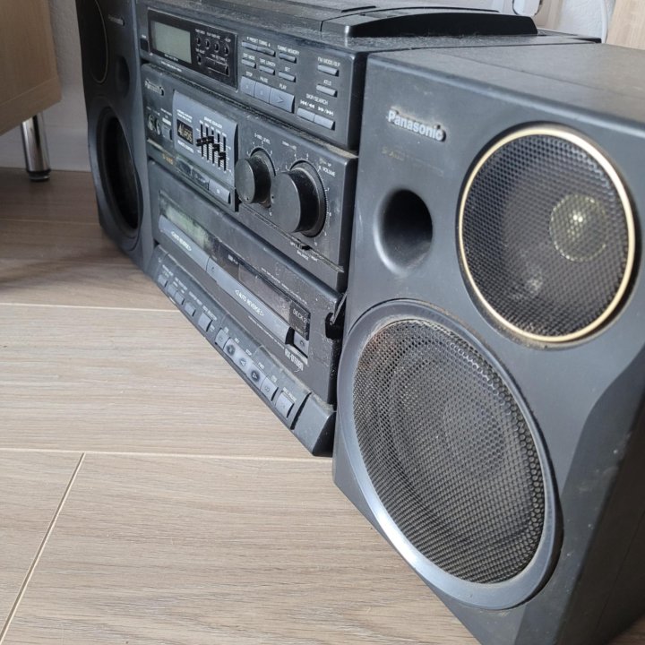 CD, FM, Panasonic RX-DT 680.