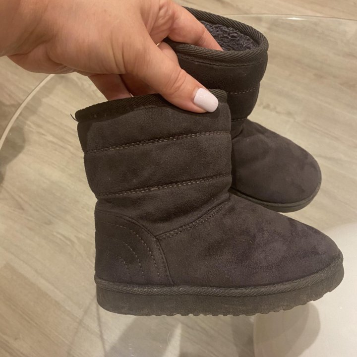 Ботинки Ugg размер 25