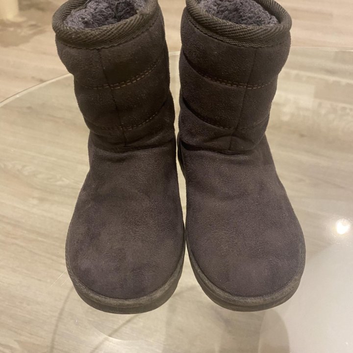 Ботинки Ugg размер 25