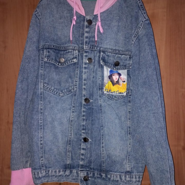 Джинсовая куртка