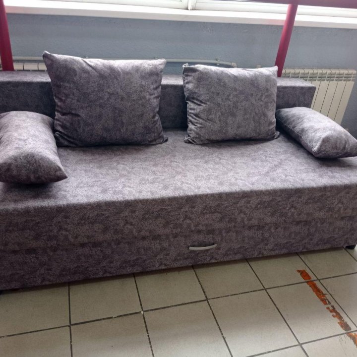 Б-3 Новый диван евро книжка с 4мя подушками