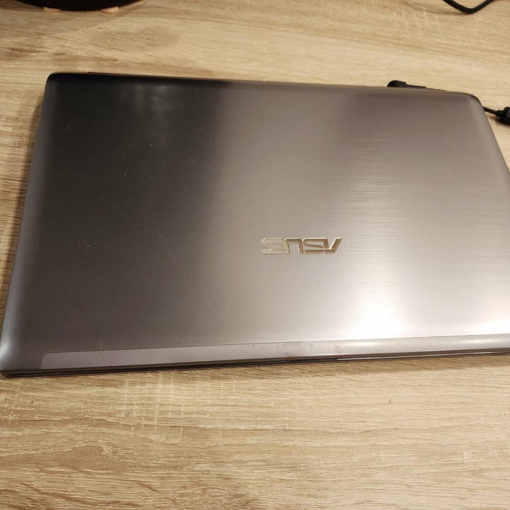 Asus N53, core i7, 8gb, 512SSD, nvidia gt425m