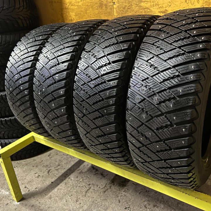 Зимние шины GoodYear Arctic Ice R16 Все шипы