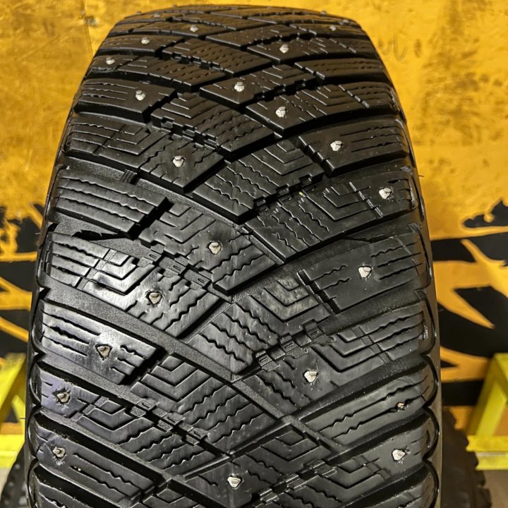 Зимние шины GoodYear Arctic Ice R16 Все шипы