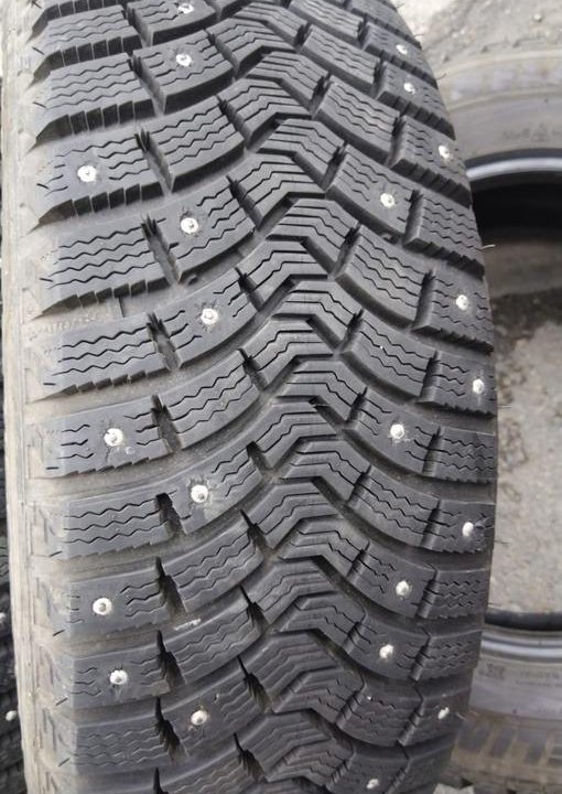 Шины зима шипы Michelin 215-65R16 4-2-1шт подбор