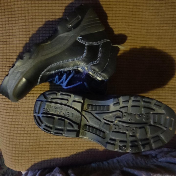 Ботинки кожа 37