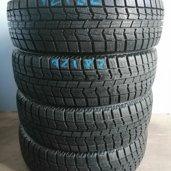 Комплект (№321) зимних шин 175/65R15 изЯпонии