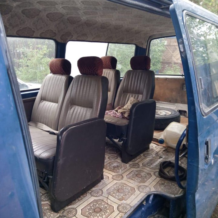 Nissan Caravan, 1989