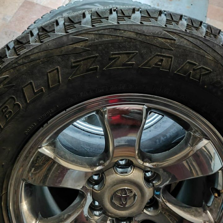 АВТОМОБИЛЬНАЯ РЕЗИНА С ЛИТЬЕМ 265/65/17BRIDGESTONE