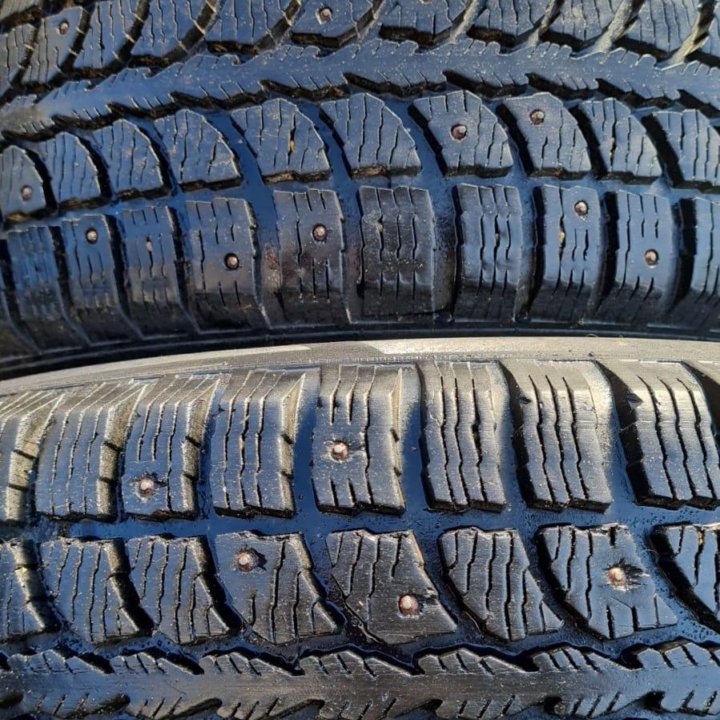 Шины зима б-у Maxxis 195-65R15 4-2-1шт подбор