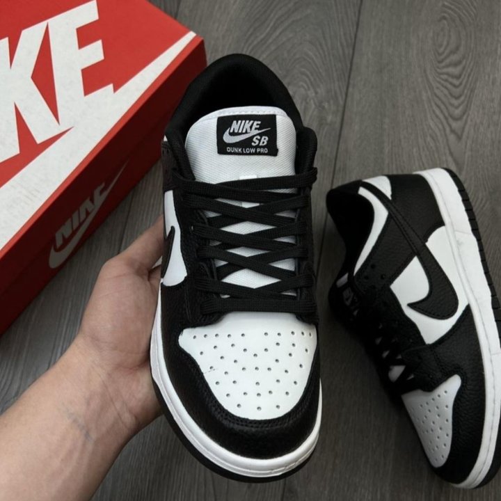 Nike Sb Dunk Low Pro