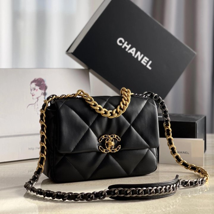 Сумки CHANEL 