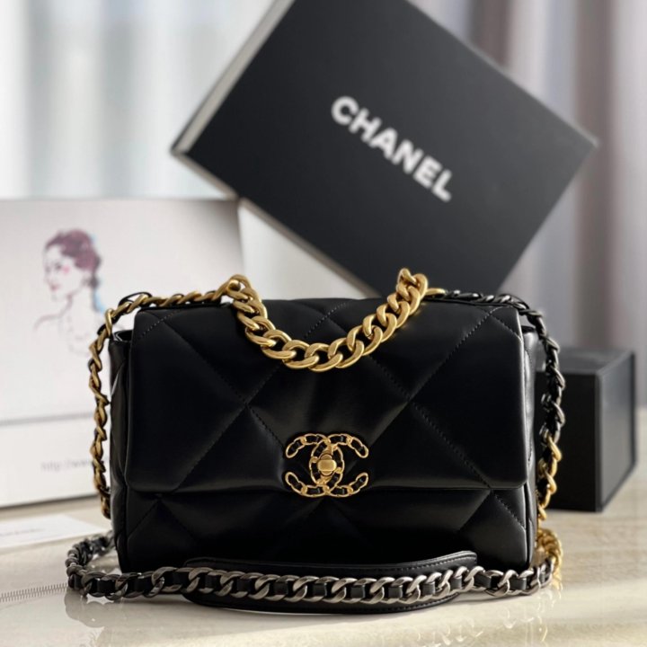 Сумки CHANEL 